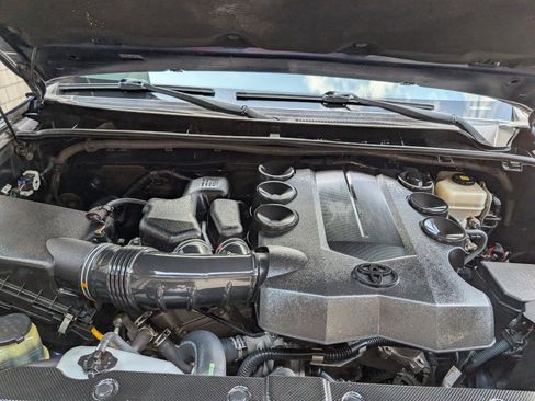 Used 2018 Toyota 4Runner TRD Off-Road Premium image 24