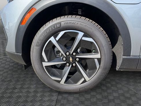 New 2026 Chevrolet Equinox EV LT image 14