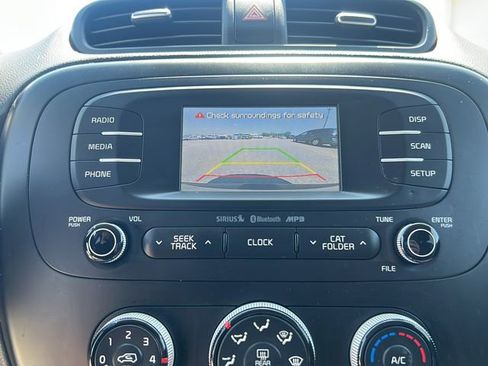 Used 2016 Kia Soul w/ Convenience Package FWD image 12