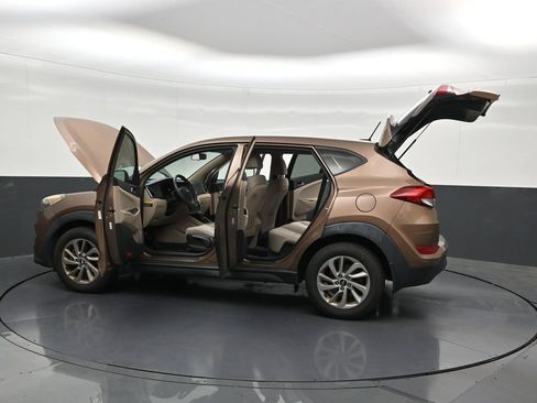 Used 2017 Hyundai Tucson SE FWD image 34
