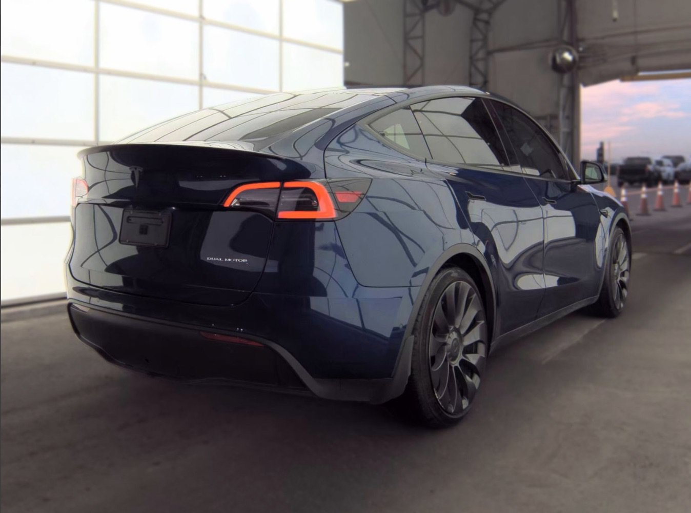 Used 2022 Tesla Model Y Performance AWD/4WD image 4