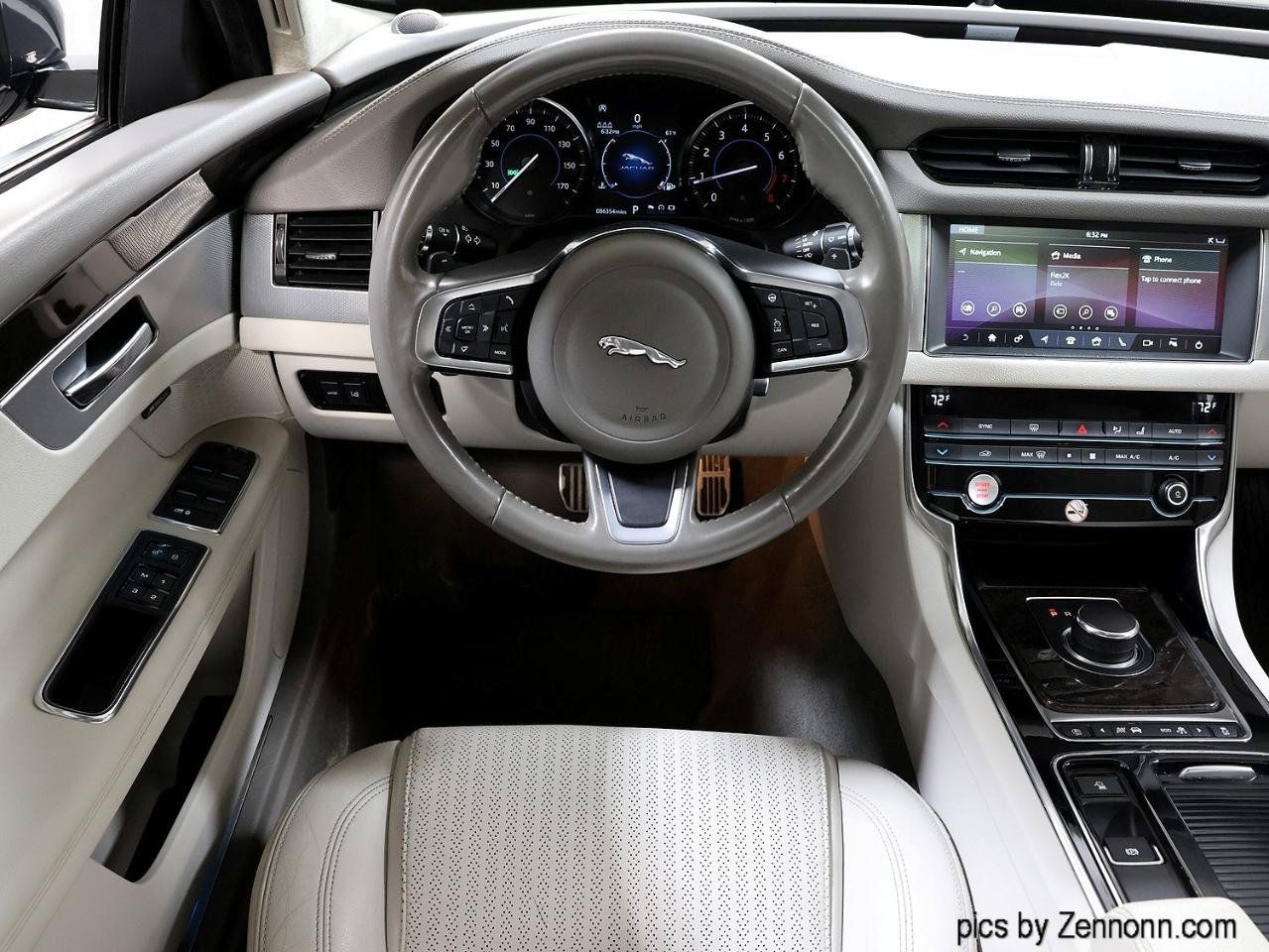 Used 2020 Jaguar XF Prestige AWD/4WD image 15