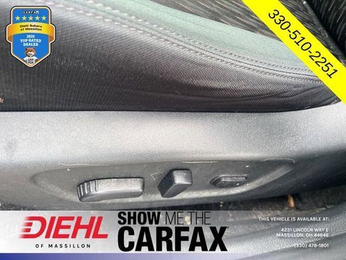 Used 2017 Nissan Rogue SV w/ Midnight Edition Package image 17