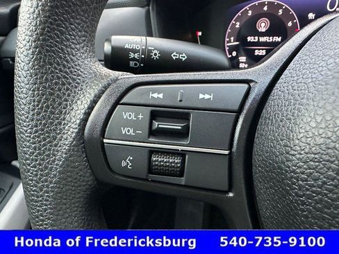 Certified 2023 Honda Accord EX image 28