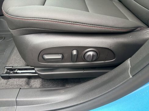 New 2026 Chevrolet Trax RS w/ Sunroof Package FWD image 18