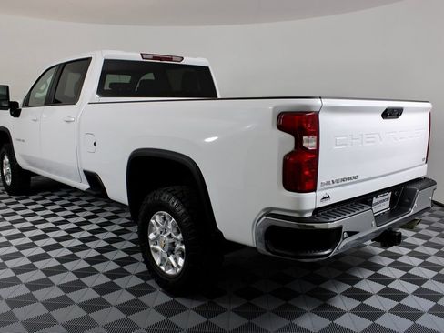 Used 2024 Chevrolet Silverado 3500 LT w/ Convenience Package AWD/4WD image 6