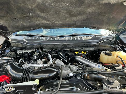 Used 2019 Ford F250 Lariat w/ Chrome Package image 21