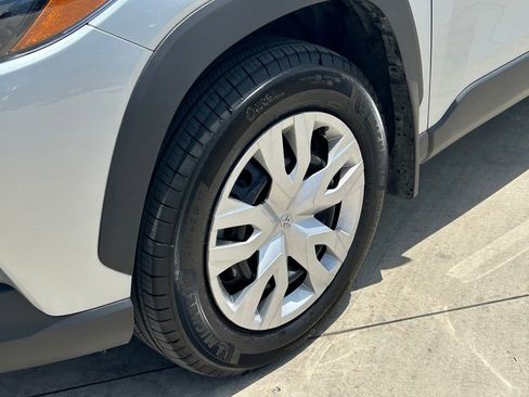 Used 2026 Toyota Corolla Cross L FWD image 9