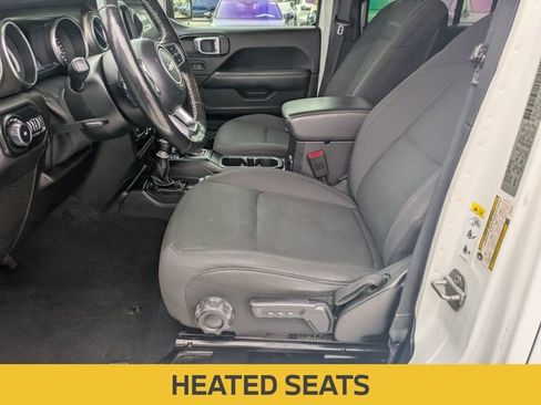 Used 2019 Jeep Wrangler Unlimited Sahara AWD/4WD image 13