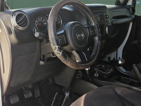Used 2013 Jeep Wrangler Sport w/ Connectivity Group AWD/4WD image 21