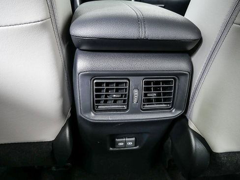 Used 2023 Toyota RAV4 Limited image 19