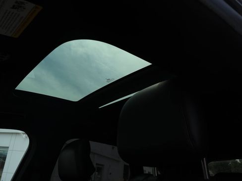 Used 2017 Lincoln MKC Reserve FWD image 43