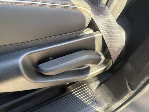 Used 2024 Jeep Grand Wagoneer Series III image 25