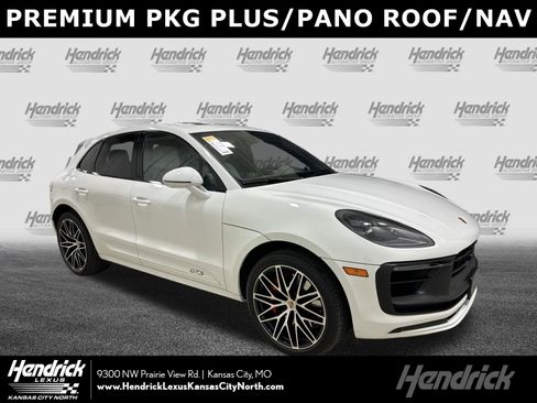 Used 2023 Porsche Macan GTS image 1