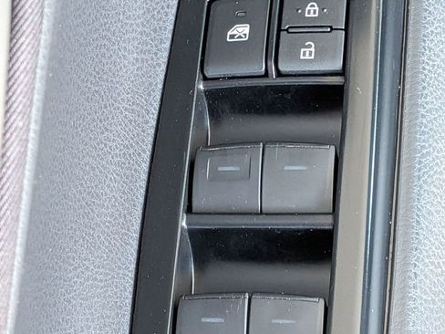 Used 2025 Toyota Camry LE image 15