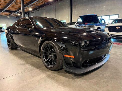 Used 2023 Dodge Challenger SRT Hellcat RWD image 3
