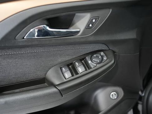 Used 2023 Chevrolet TrailBlazer ACTIV w/ Sun and Liftgate Package image 12