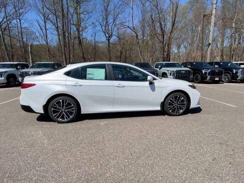 New 2026 Toyota Camry XLE AWD/4WD image 9