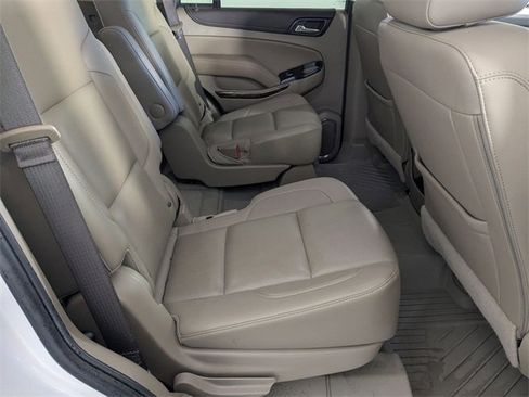 Used 2019 GMC Yukon SLT w/ Premium Edition image 30