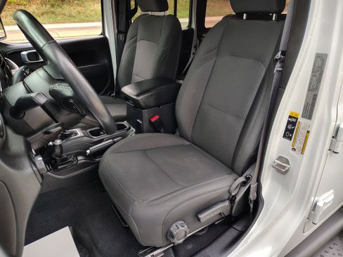 Certified 2023 Jeep Wrangler Sport S image 14