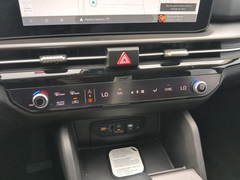 New 2026 Kia Sportage SX FWD image 18
