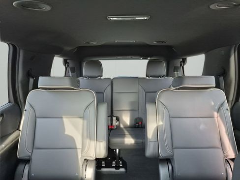 New 2026 GMC Yukon Elevation RWD image 43