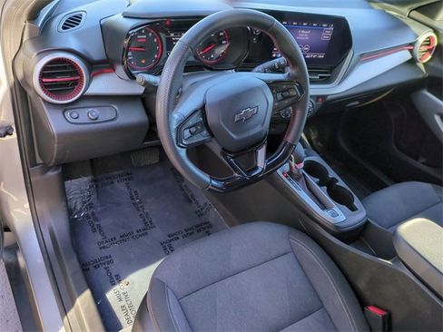 Used 2024 Chevrolet Trax RS w/ Driver Confidence Package image 11