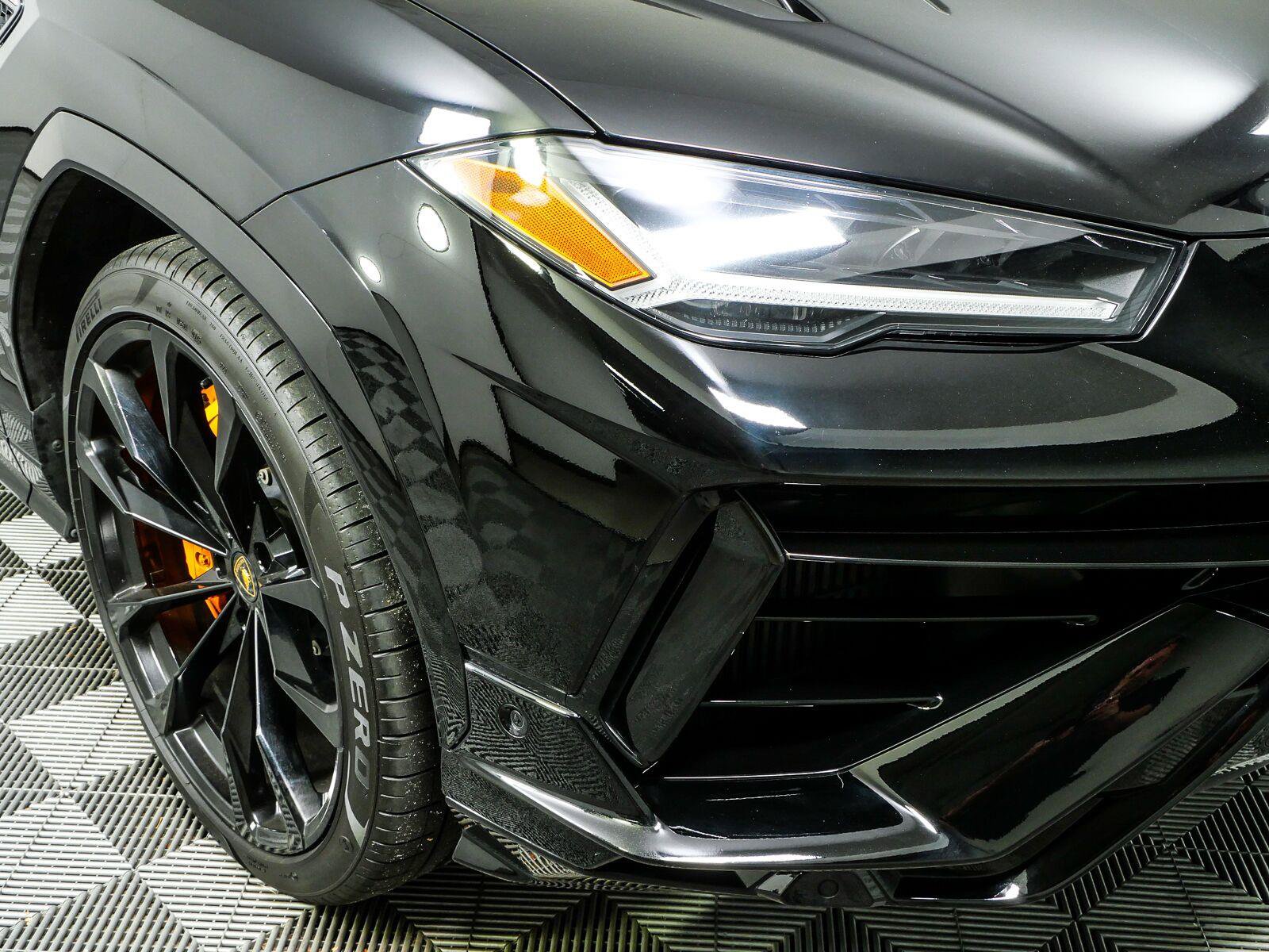 Used 2024 Lamborghini Urus S AWD/4WD image 37