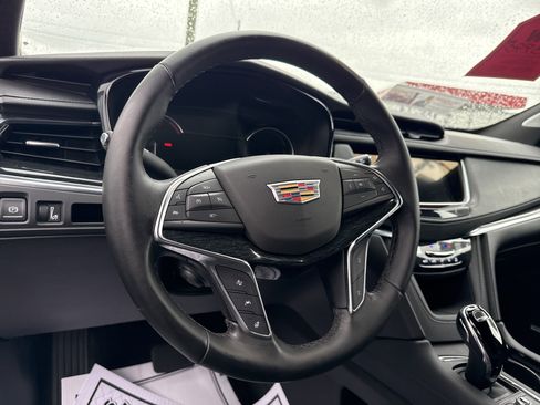 Used 2023 Cadillac XT5 Premium Luxury image 14