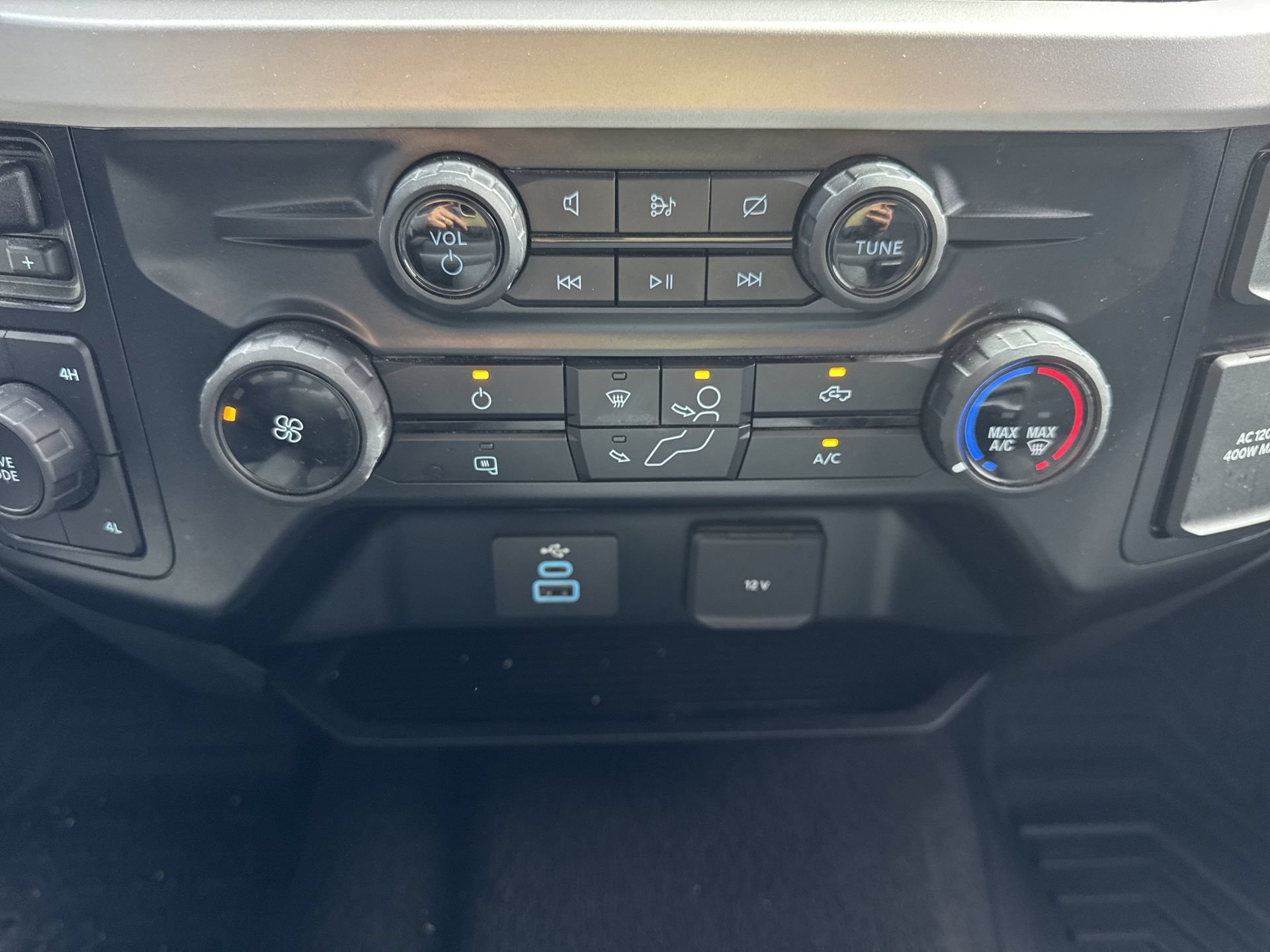 Used 2024 Ford F250 XLT AWD/4WD image 18