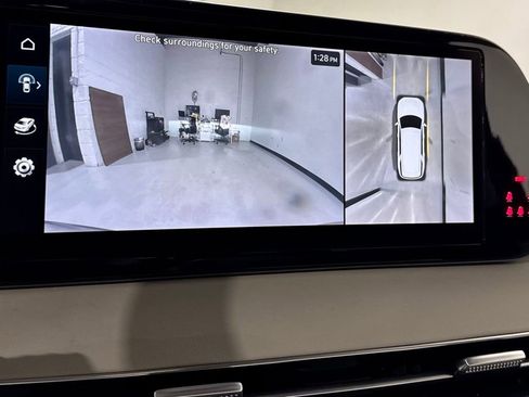 Used 2024 Hyundai Palisade Calligraphy image 20