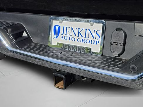 Used 2025 RAM 1500 Big Horn AWD/4WD image 17