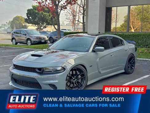 Used 2017 Dodge Charger R/T image 4