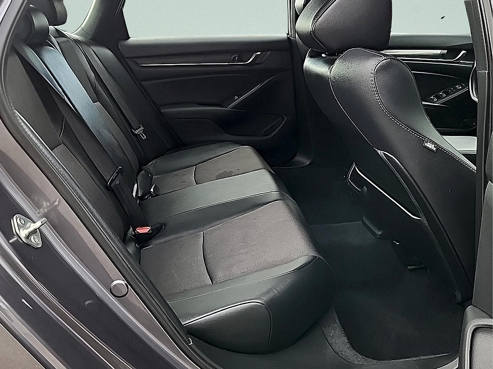 Used 2020 Honda Accord Sport image 11