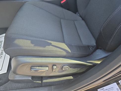 Used 2024 Honda CR-V EX image 27