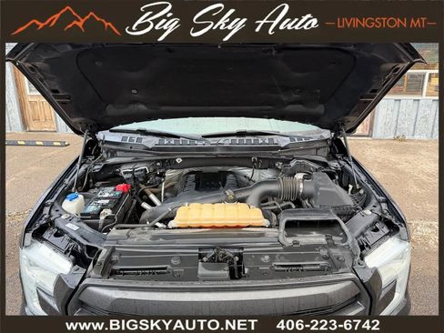 Used 2015 Ford F150 Lariat w/ Equipment Group 502A Luxury image 9