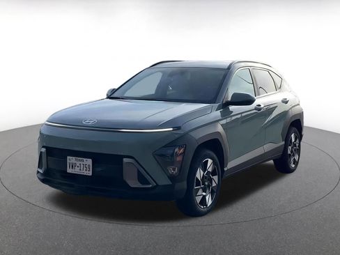 Used 2025 Hyundai Kona SEL image 4