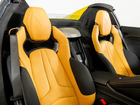 Used 2025 Chevrolet Corvette Z06 image 30