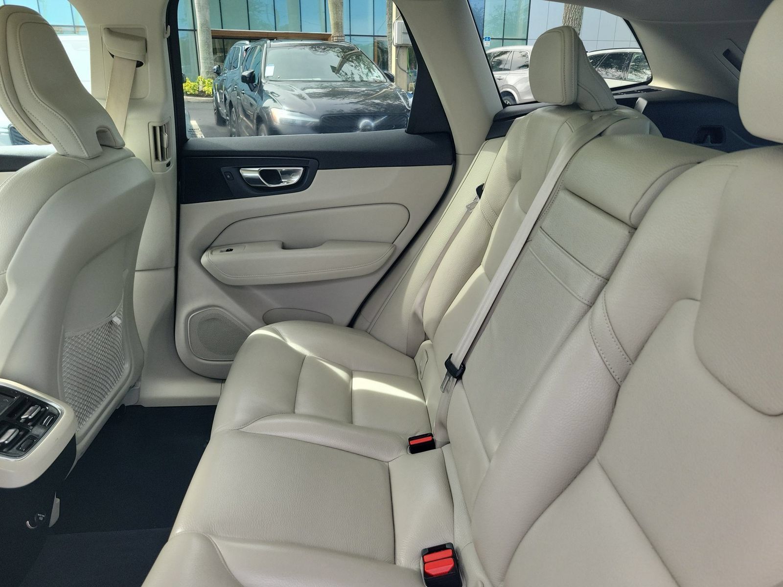 Used 2020 Volvo XC60 T5 Inscription w/ Protection Package Premier FWD image 12