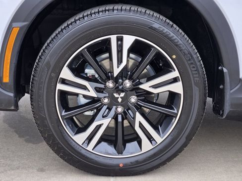 New 2026 Mitsubishi Eclipse Cross SE image 9