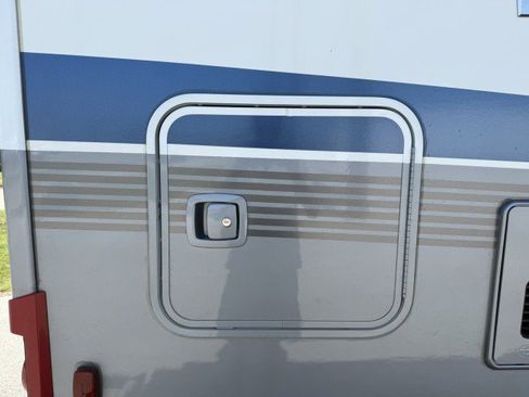 Used 2019 Mercedes-Benz Sprinter 3500 image 13