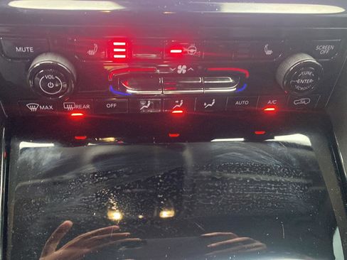 Certified 2023 Jeep Grand Cherokee Limited image 15