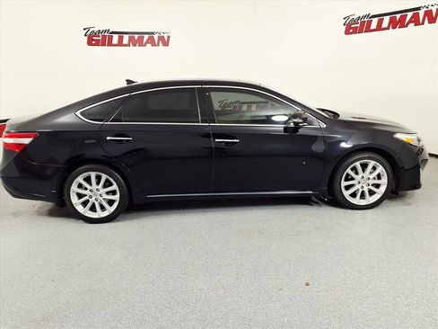 Used 2014 Toyota Avalon Limited image 2