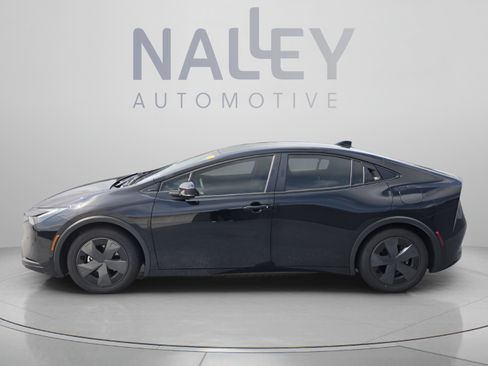 Used 2026 Toyota Prius LE FWD image 2