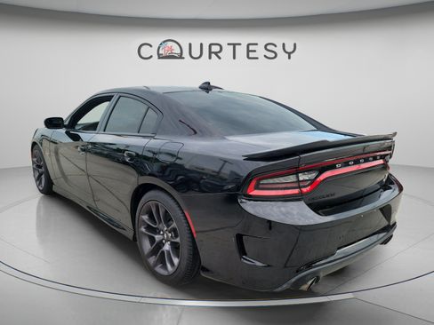 Used 2023 Dodge Charger Scat Pack w/ Plus Group RWD image 2