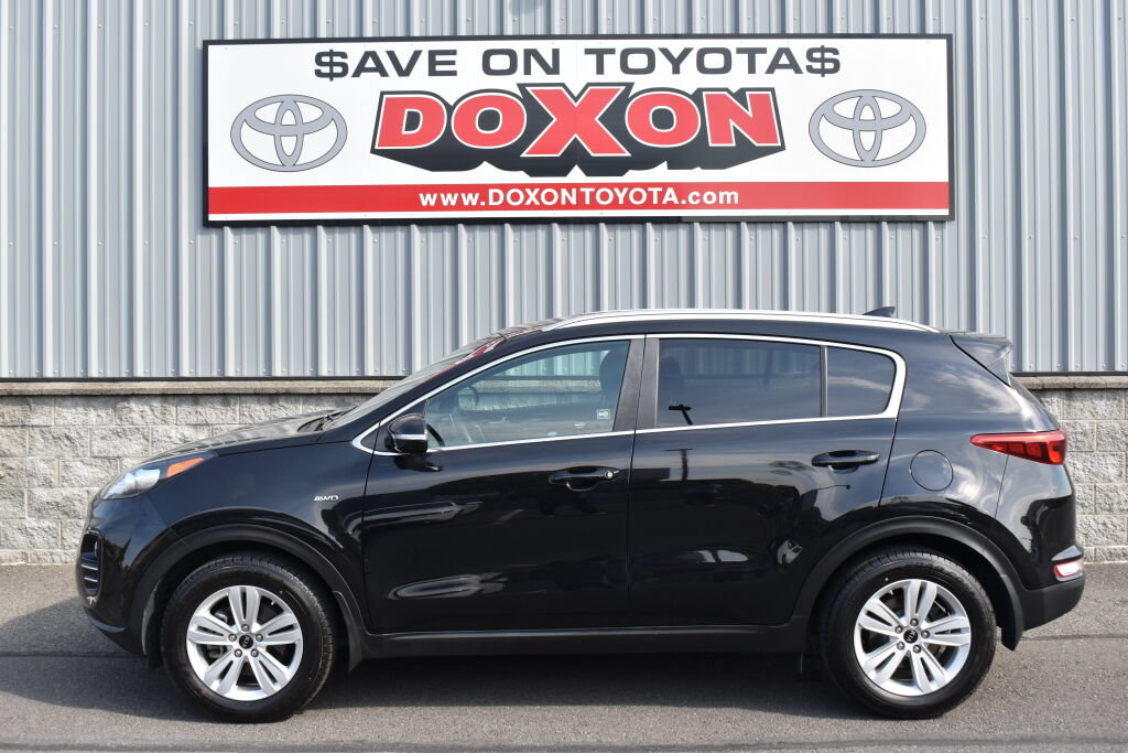 Used 2018 Kia Sportage LX w/ LX Technology Package AWD/4WD image 4