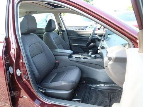Certified 2025 Nissan Altima 2.5 SV w/ SV Premium Package AWD/4WD image 24