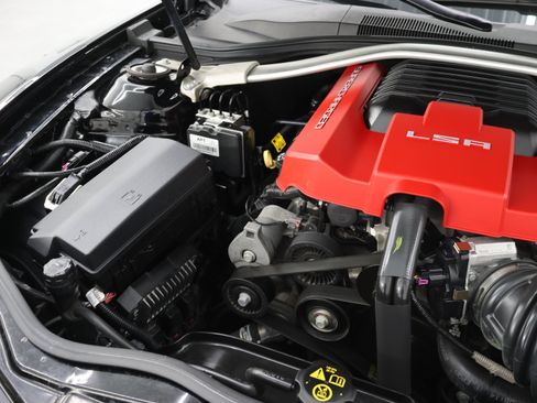Used 2015 Chevrolet Camaro ZL1 RWD image 17