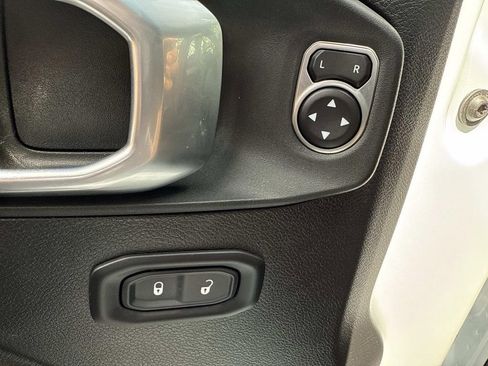 Used 2021 Jeep Wrangler Unlimited Sport image 18