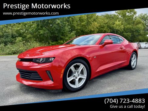 Used 2016 Chevrolet Camaro LT image 1